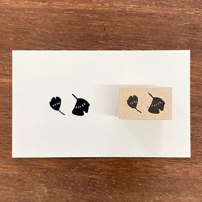 STAMP MARCHE Nakano Emi Floral Illustration Rubber Stamp - Ginkgo Leaf